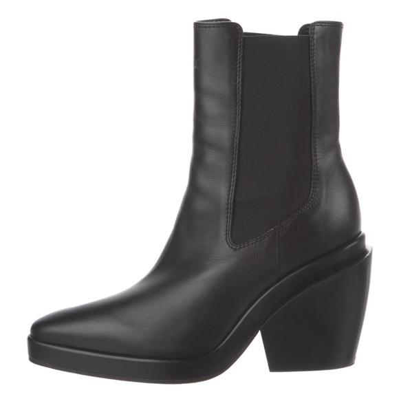 FRAME Le Rodeo Bootie LWFT0093 in Noir - Picture 1 of 6